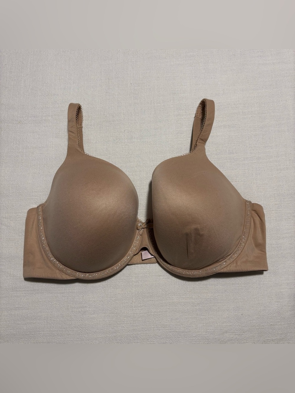 Victoria’s Secret Body by Victoria Lined Perfect Coverage Bra | Size 38DD